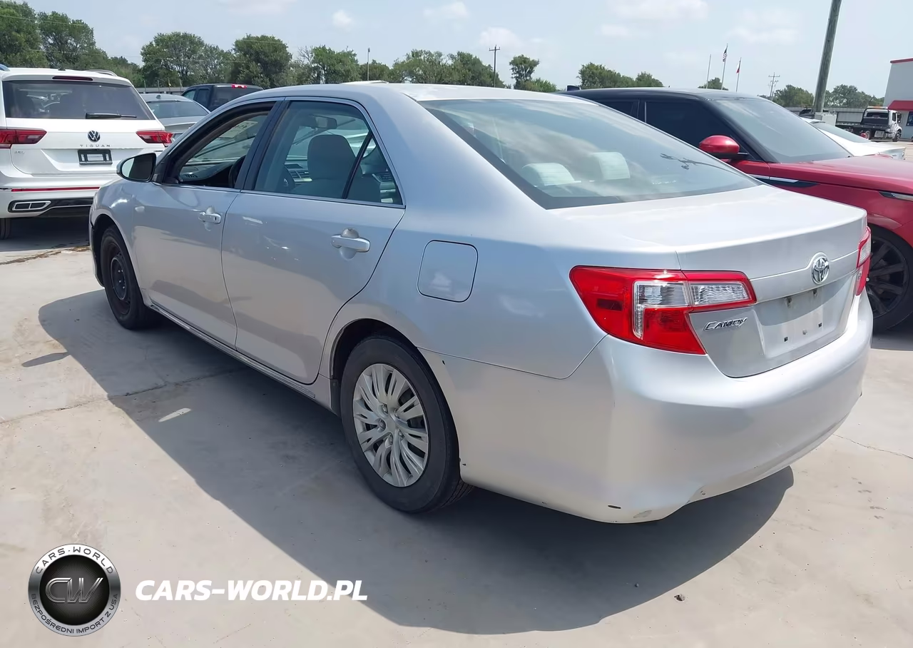 2012 Toyota Camry Le VIN:4T1BF1FK8CU056055 - 3