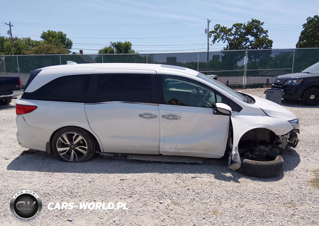 2022 Honda Odyssey Touring VIN:5FNRL6H81NB040639 - 14