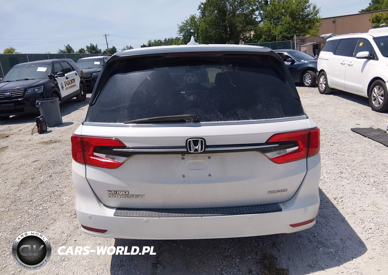 2022 Honda Odyssey Touring VIN:5FNRL6H81NB040639 - 17