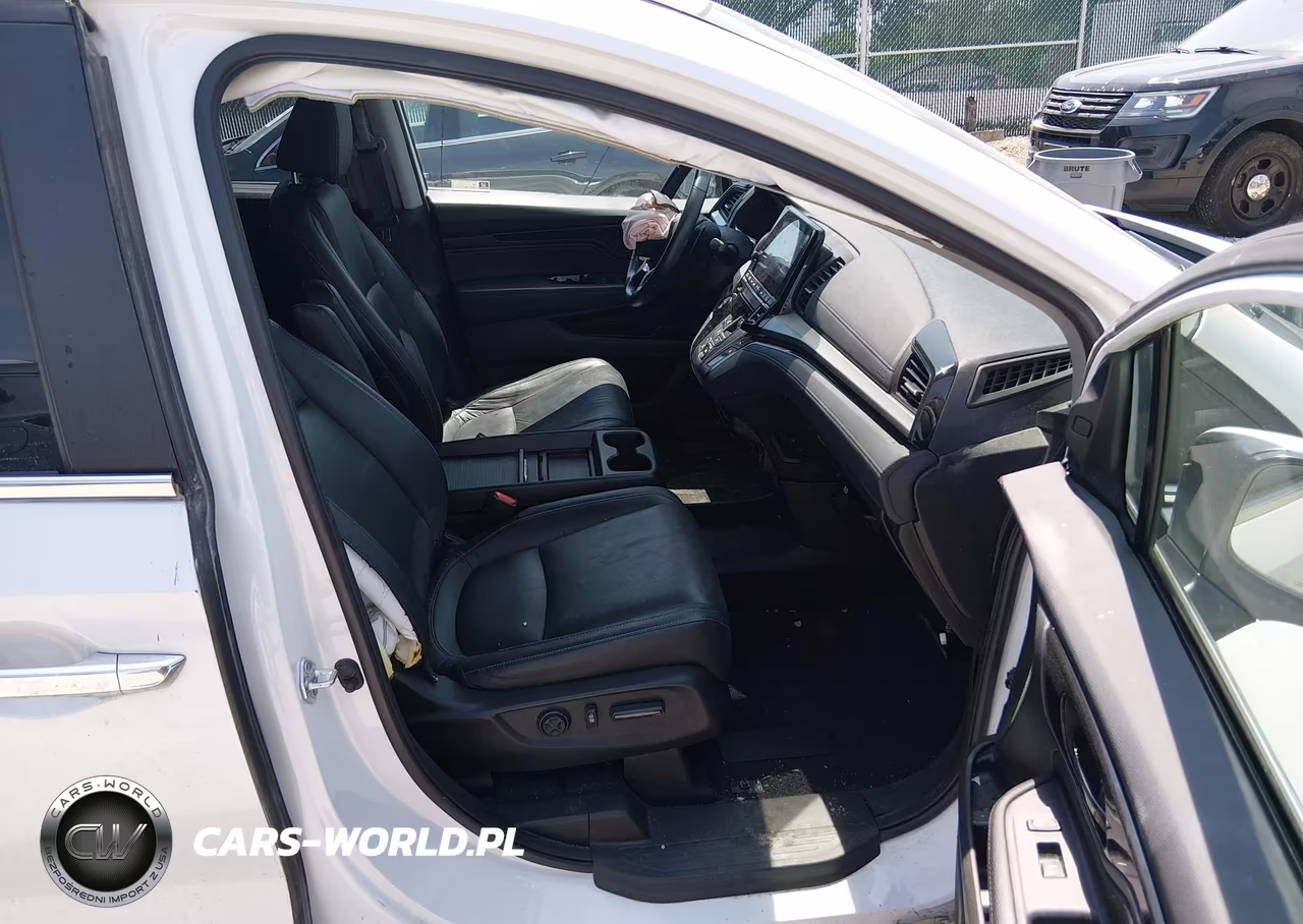 2022 Honda Odyssey Touring VIN:5FNRL6H81NB040639 - 5