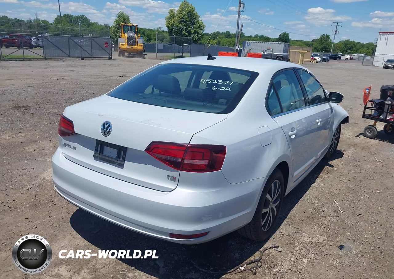 2017 Volkswagen Jetta 1.4T Se VIN:3VWDB7AJ1HM286328 - 4