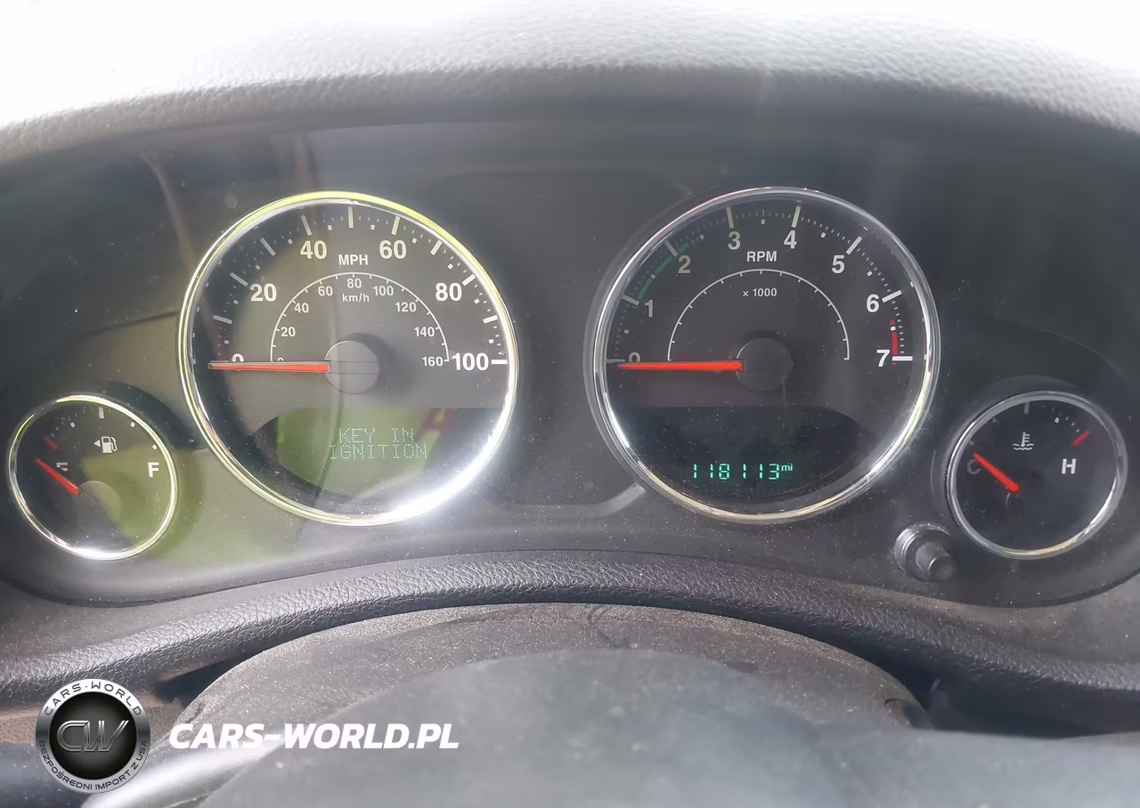 2015 Jeep Wrangler Unlimited Altitude VIN:1C4BJWEG1FL667813 - 7