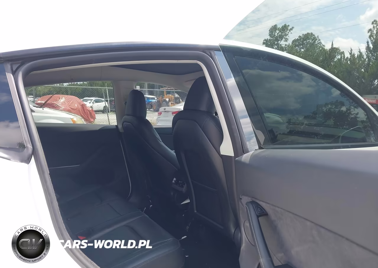 2024 Tesla Model Y Long Range Single Motor Rear-Wheel Drive-Rwd VIN:7SAYGDED0RA328180 - 8