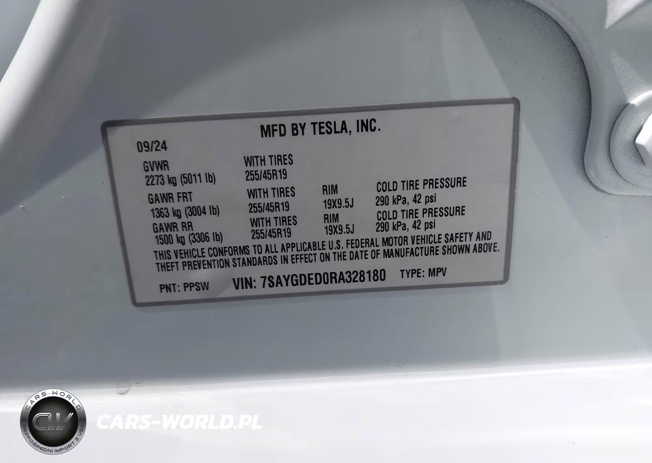 2024 Tesla Model Y Long Range Single Motor Rear-Wheel Drive-Rwd VIN:7SAYGDED0RA328180 - 9