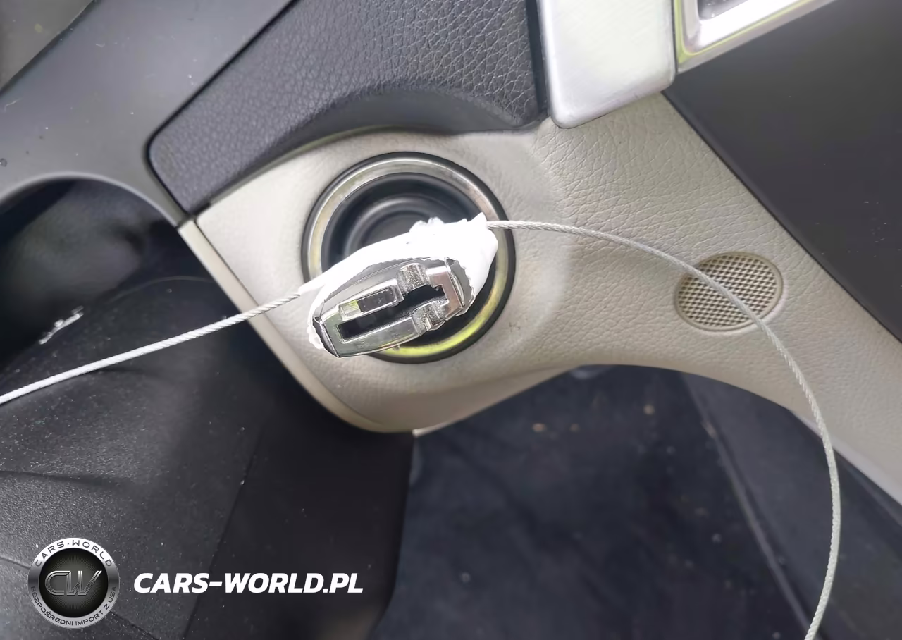 2012 Mercedes-Benz C 250 VIN:WDDGJ4HB6CF858024 - 11