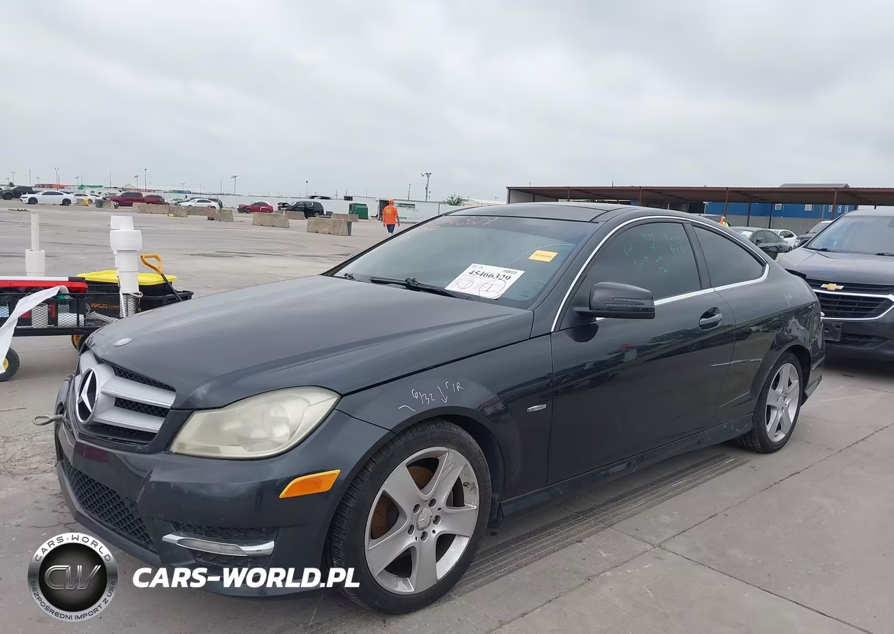 2012 Mercedes-Benz C 250 VIN:WDDGJ4HB6CF858024 - 2