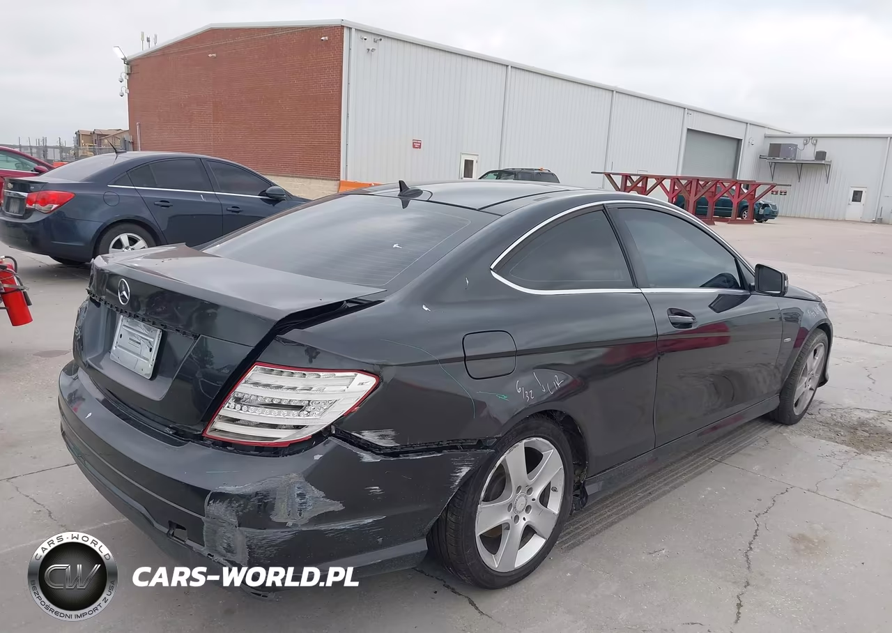 2012 Mercedes-Benz C 250 VIN:WDDGJ4HB6CF858024 - 4