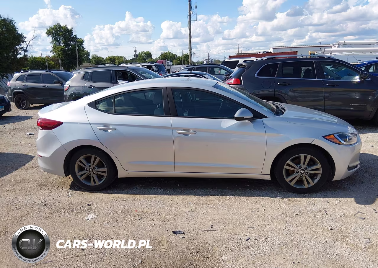 2018 Hyundai Elantra Sel VIN:5NPD84LF5JH368826 - 13