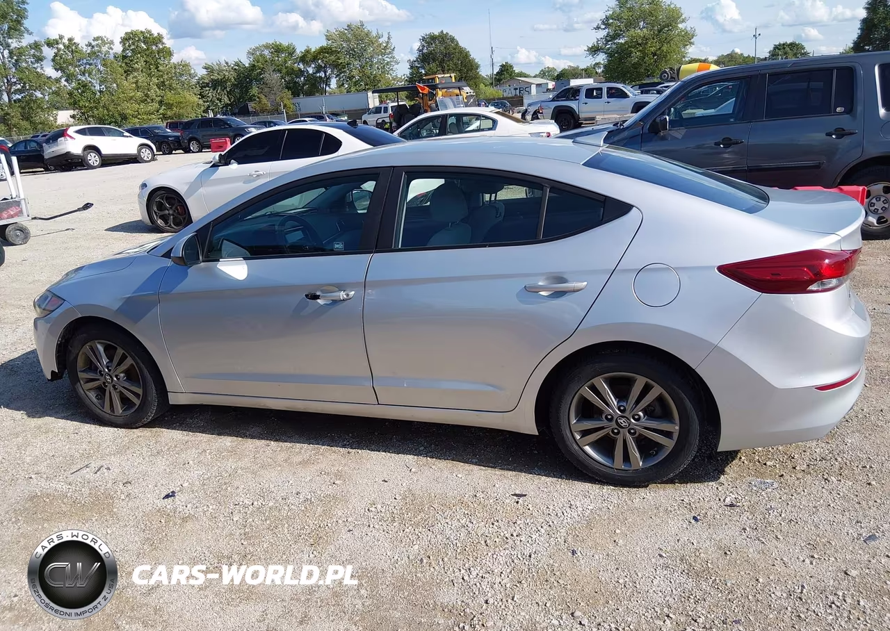 2018 Hyundai Elantra Sel VIN:5NPD84LF5JH368826 - 14