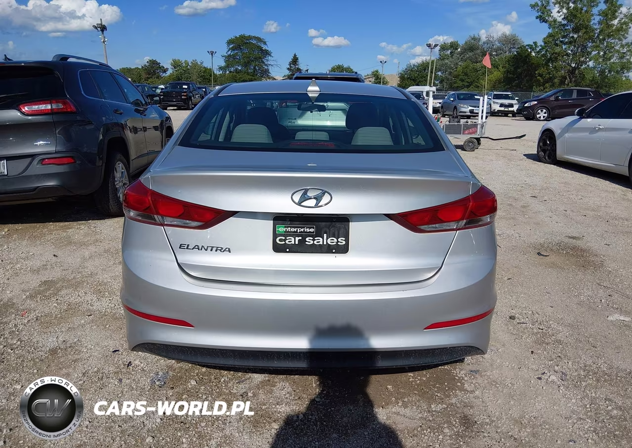 2018 Hyundai Elantra Sel VIN:5NPD84LF5JH368826 - 16
