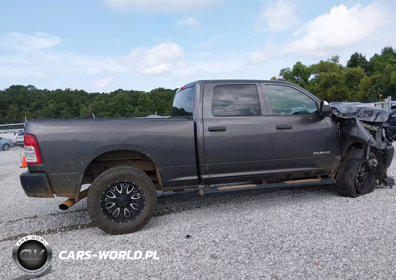 2020 Ram 2500 Tradesman 4X4 6'4 Box VIN:3C6UR5CL3LG308717 - 13