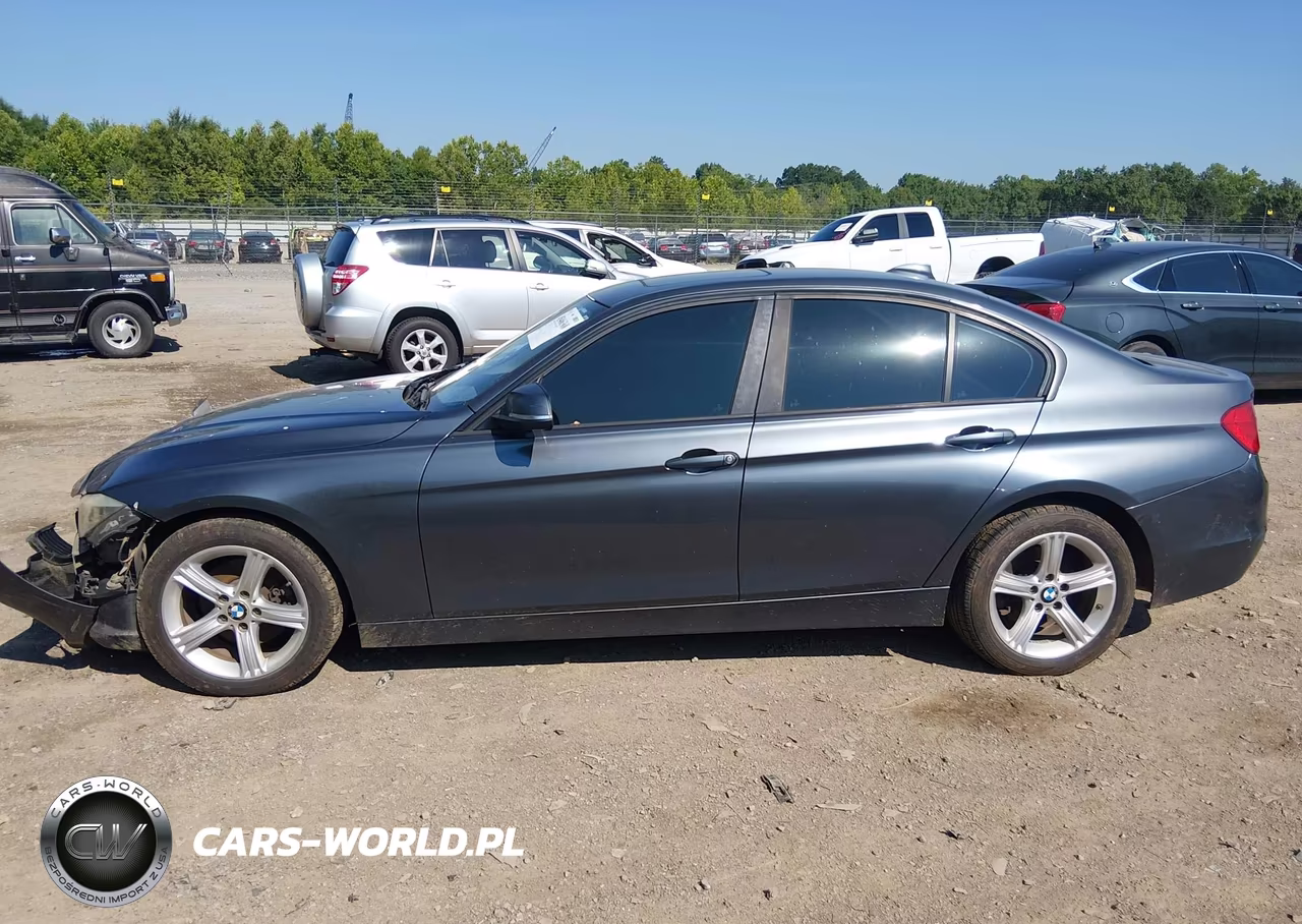 2013 BMW 320I xDrive VIN:WBA3C3C5XDF981662 - 14