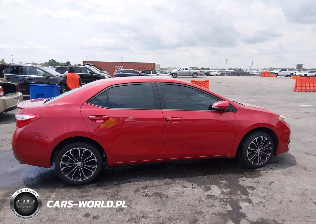 2015 Toyota Corolla S Plus VIN:5YFBURHE4FP262989 - 13