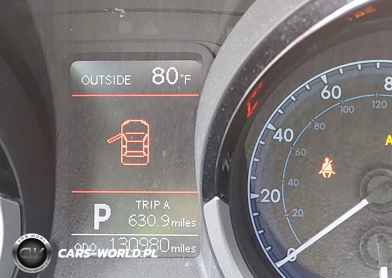 2015 Toyota Corolla S Plus VIN:5YFBURHE4FP262989 - 15
