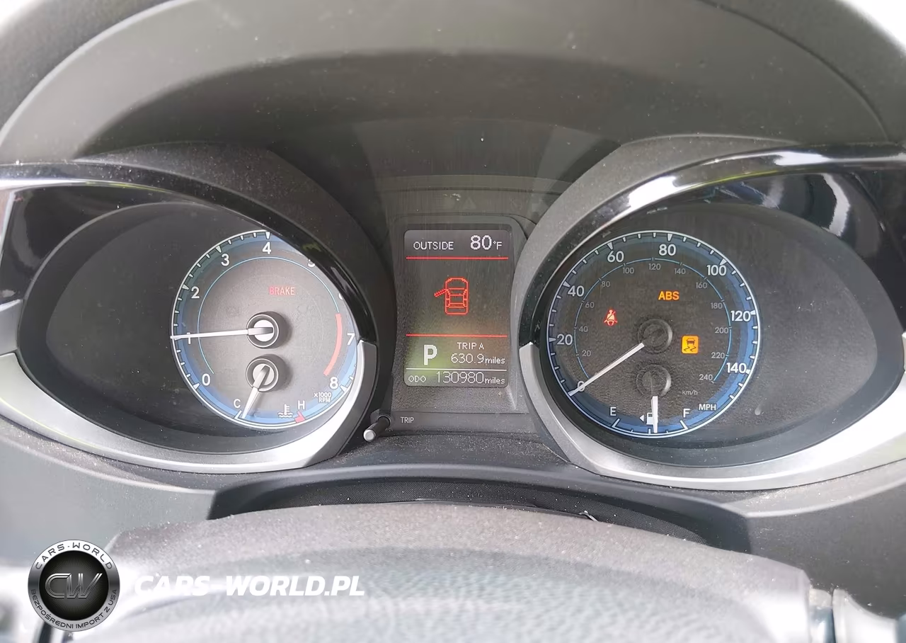 2015 Toyota Corolla S Plus VIN:5YFBURHE4FP262989 - 7