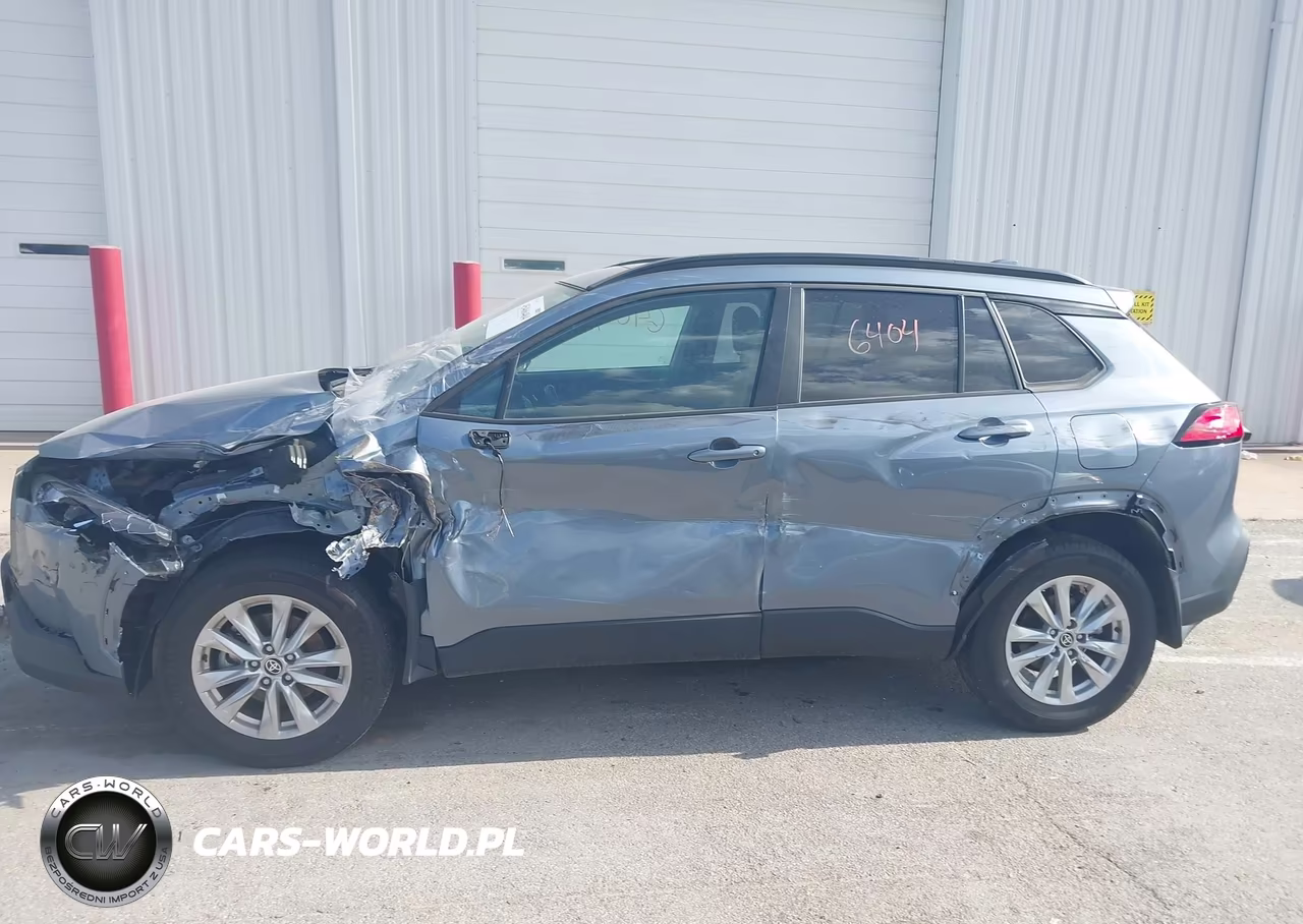 2022 Toyota Corolla Cross Le VIN:7MUBAABG5NV036928 - 14