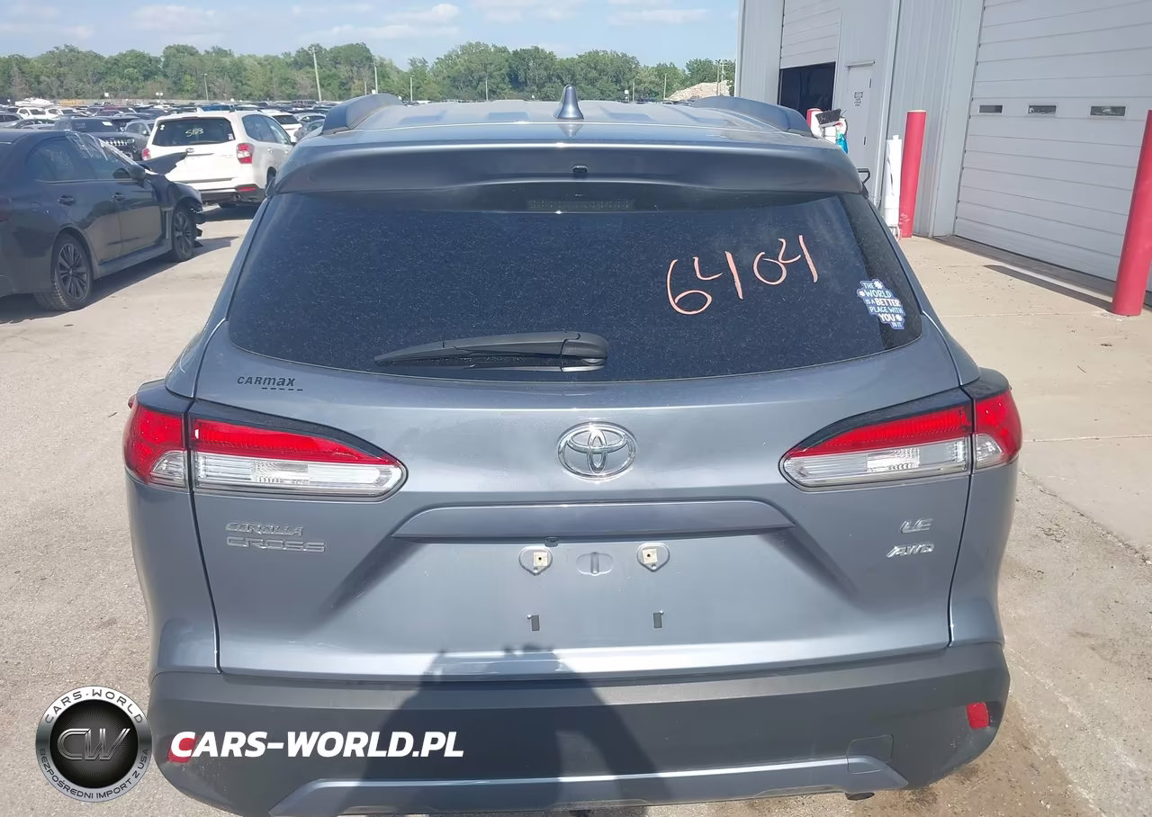 2022 Toyota Corolla Cross Le VIN:7MUBAABG5NV036928 - 16