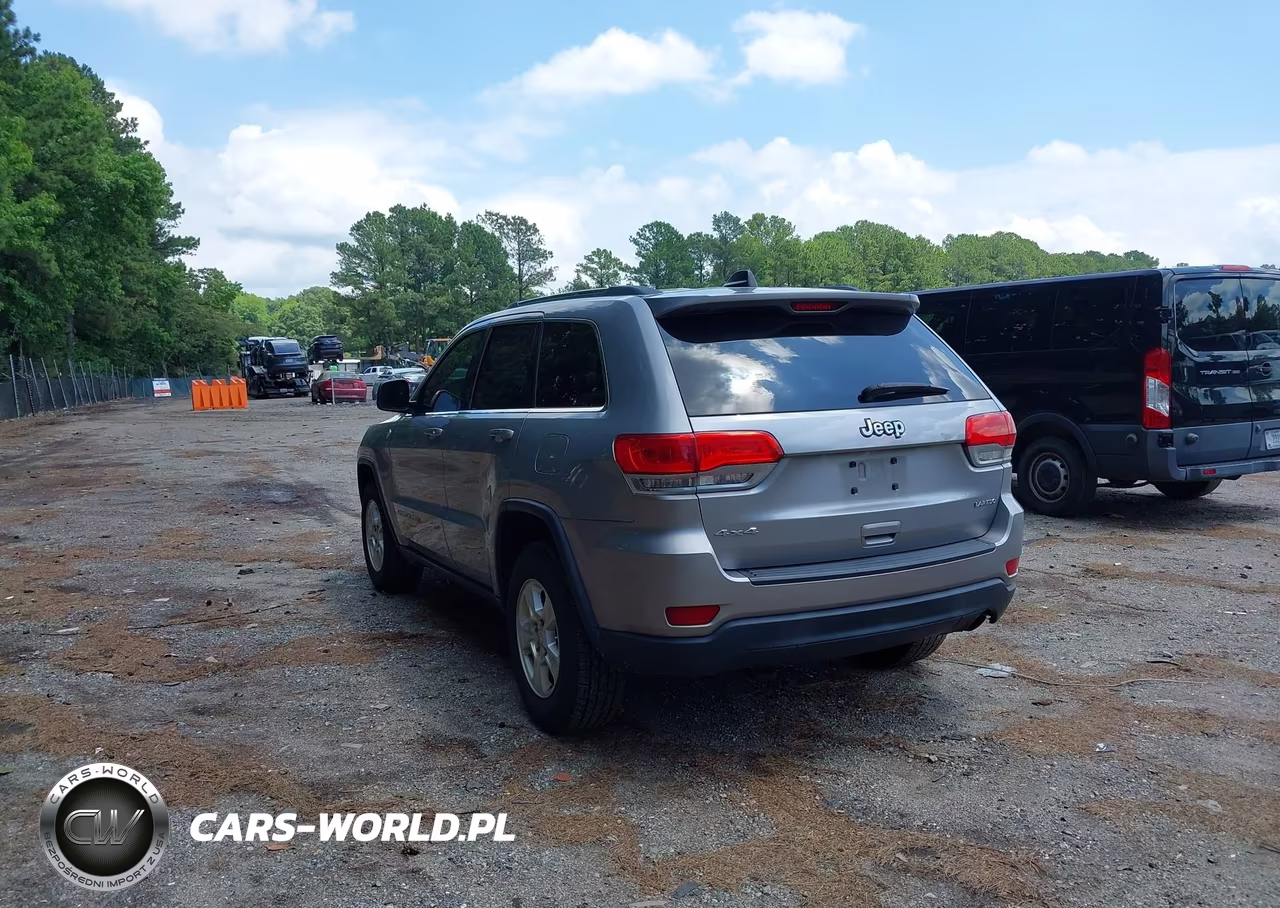 2016 Jeep Grand Cherokee Laredo VIN:1C4RJFAG6GC461022 - 3