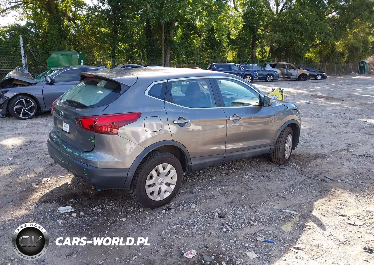 2019 Nissan Rogue Sport S VIN:JN1BJ1CP5KW212710 - 4