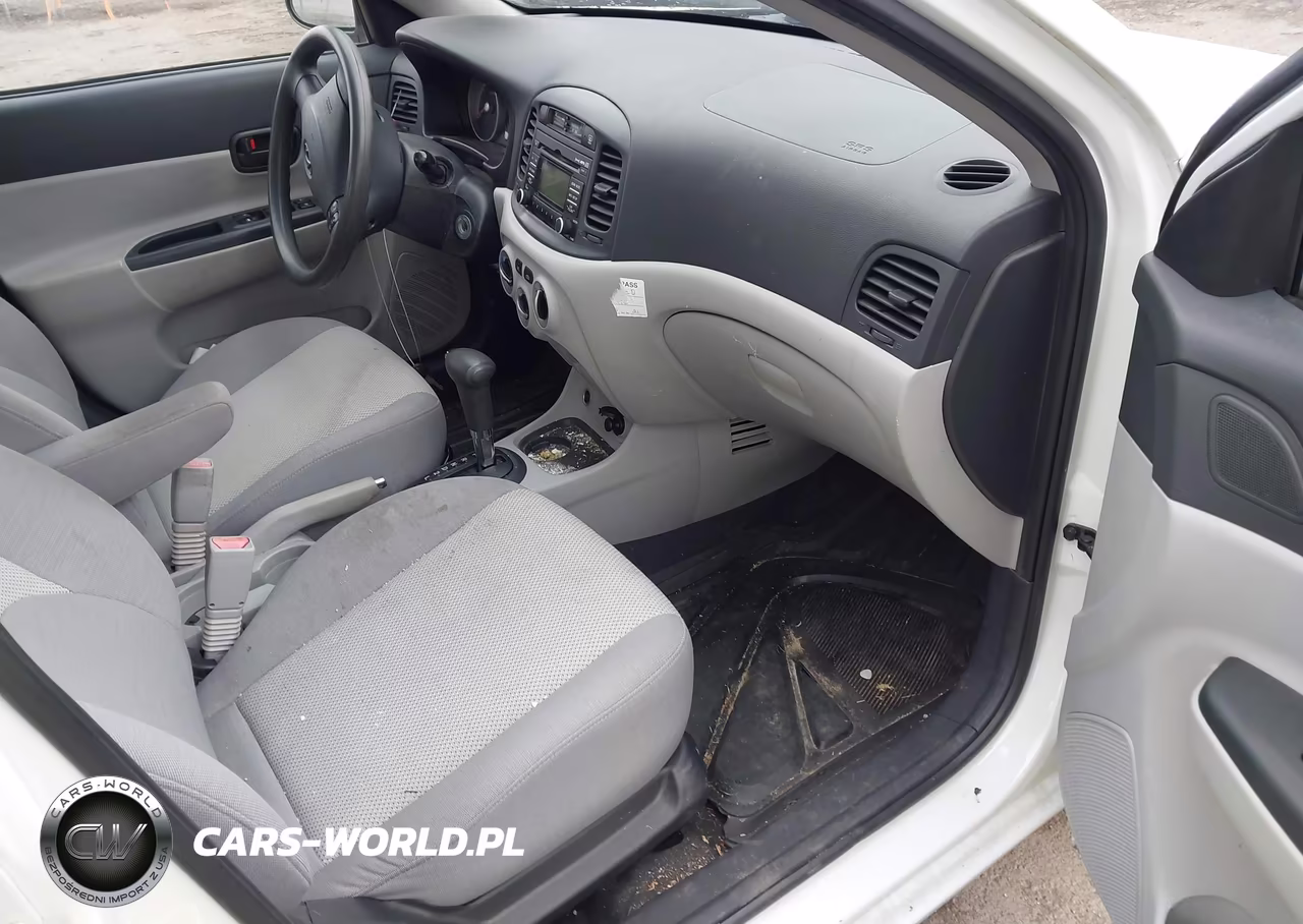 2009 Hyundai Accent Gls VIN:KMHCN46C49U355777 - 5