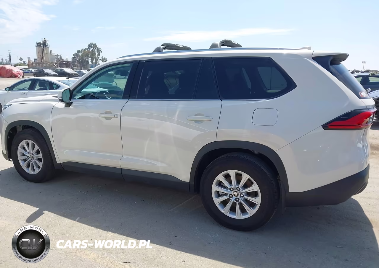 2024 Toyota Grand Highlander Xle VIN:5TDAAAA59RS002065 - 14