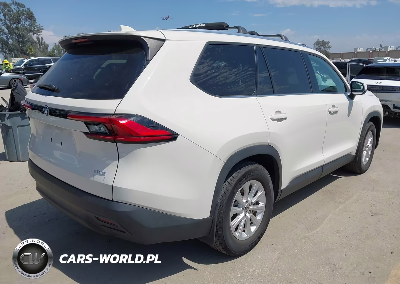 2024 Toyota Grand Highlander Xle VIN:5TDAAAA59RS002065 - 4