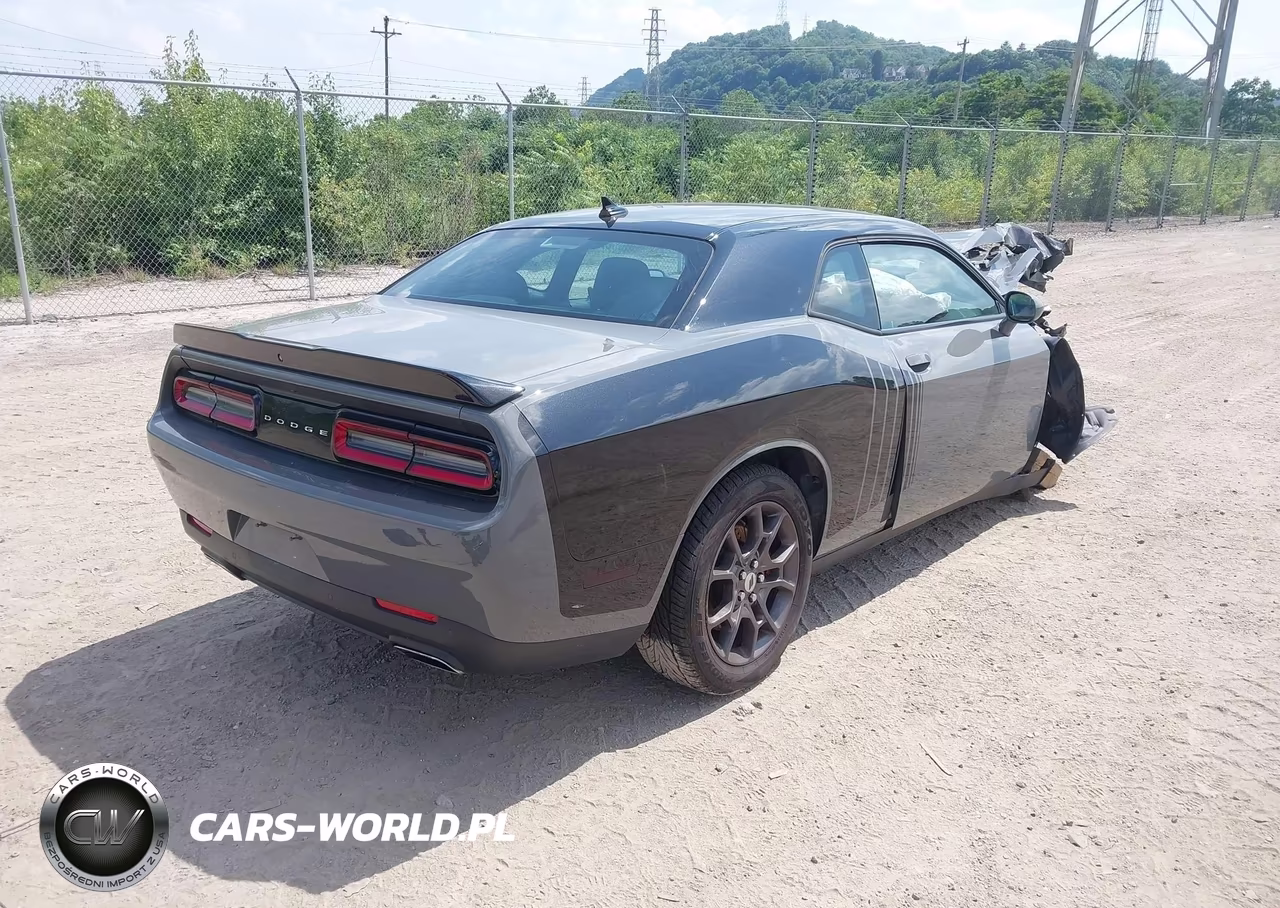 2018 Dodge Challenger Gt Awd VIN:2C3CDZGG2JH209685 - 4