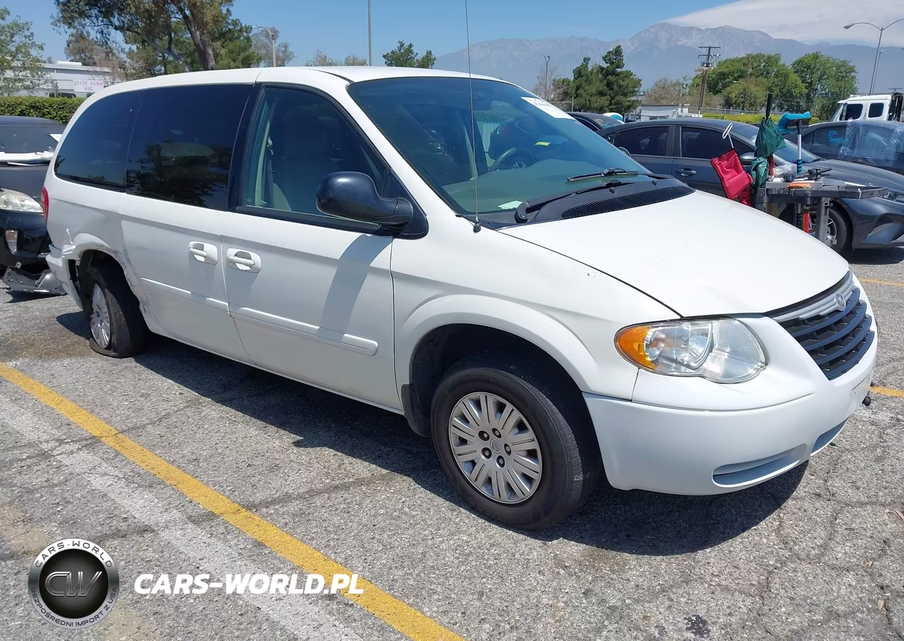 2006 Chrysler Town & Country Lx