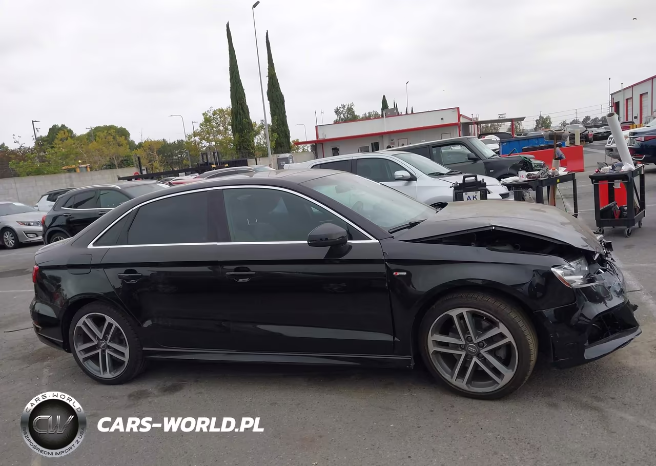 2018 Audi A3 2.0T Premium-2.0T Tech Premium VIN:WAUGUGFF6J1019068 - 13