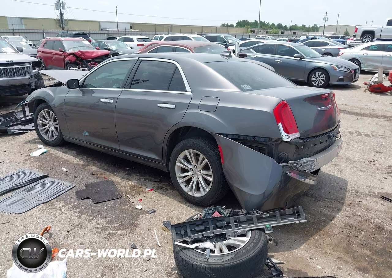 2016 Chrysler 300C VIN:2C3CCAEG2GH324495 - 3