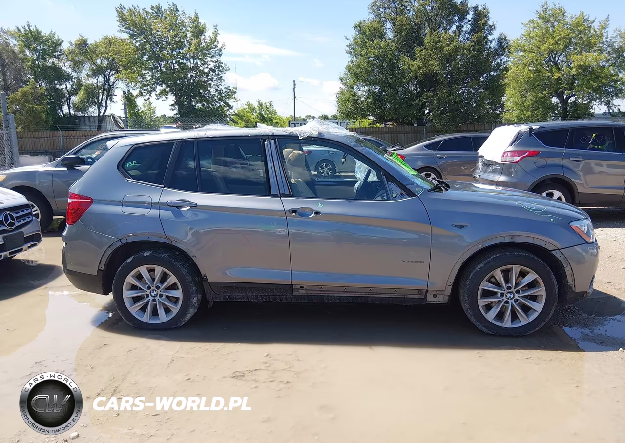 2017 BMW X3 xDrive28I VIN:5UXWX9C53H0T11160 - 13