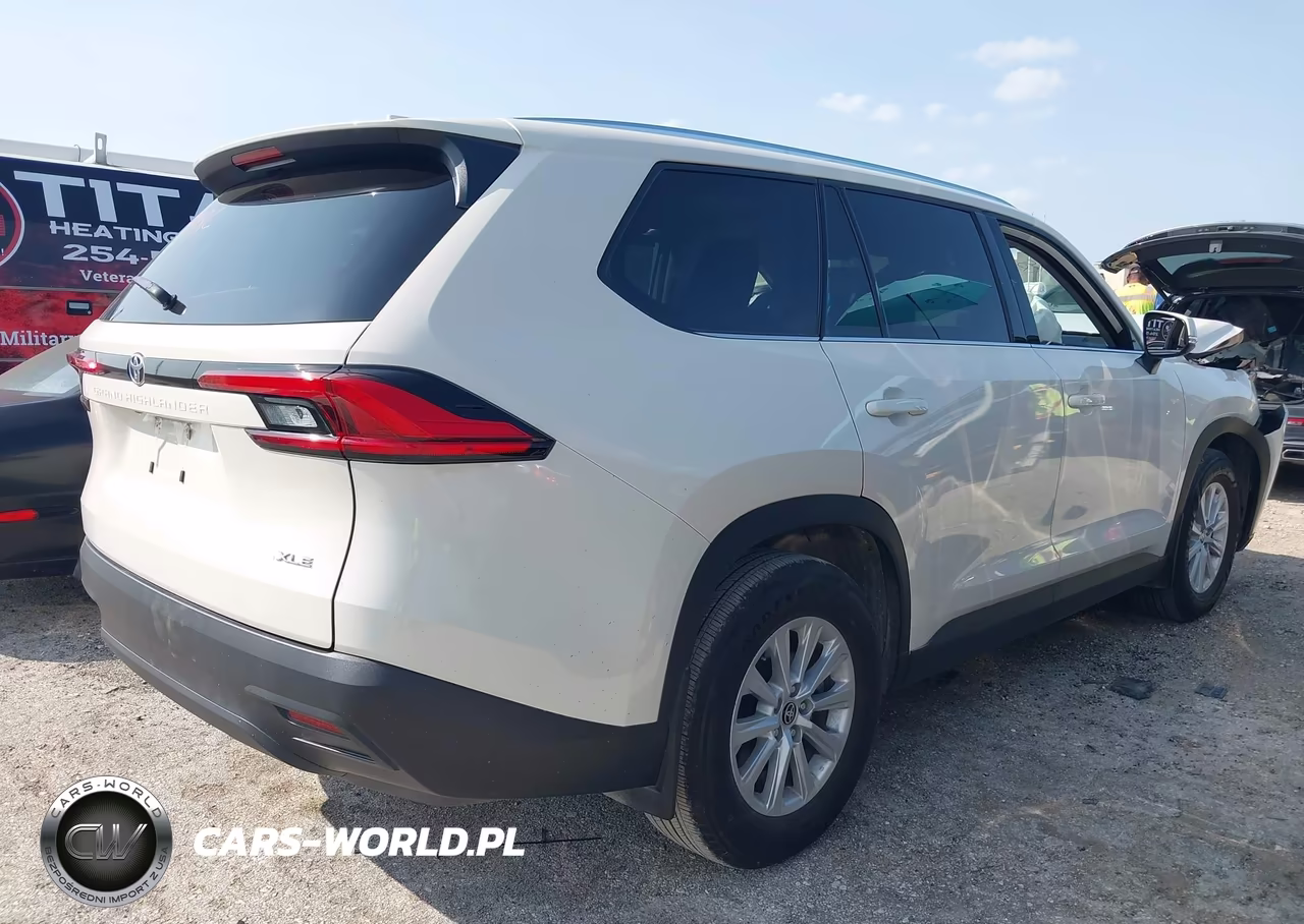 2024 Toyota Grand Highlander Xle VIN:5TDAAAA53RS018374 - 4