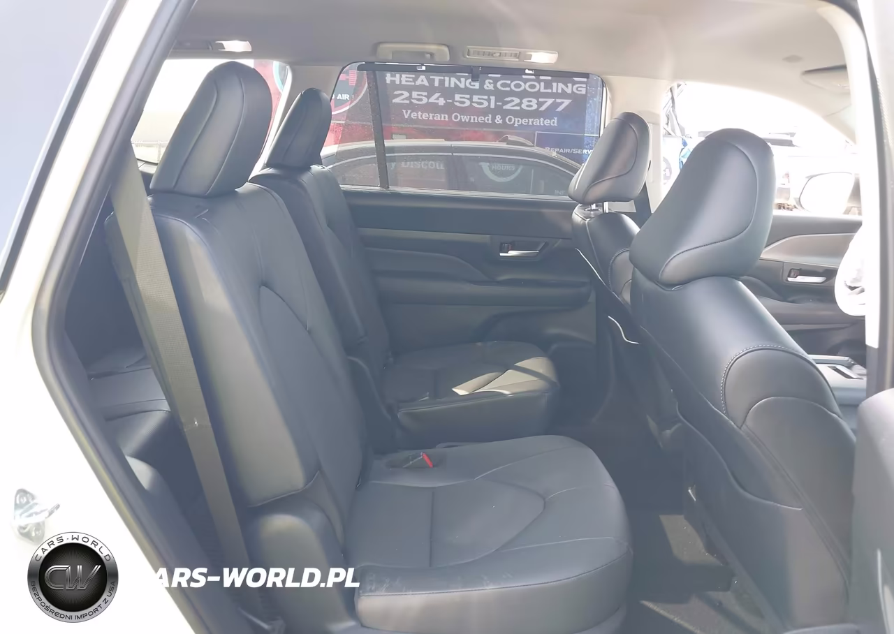 2024 Toyota Grand Highlander Xle VIN:5TDAAAA53RS018374 - 8