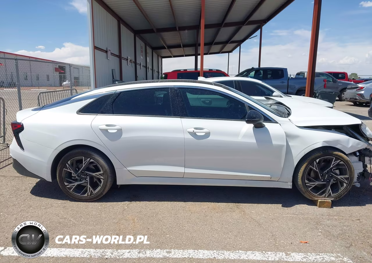 2025 Kia K5 Gt-Line VIN:KNAG64J78S5352925 - 13