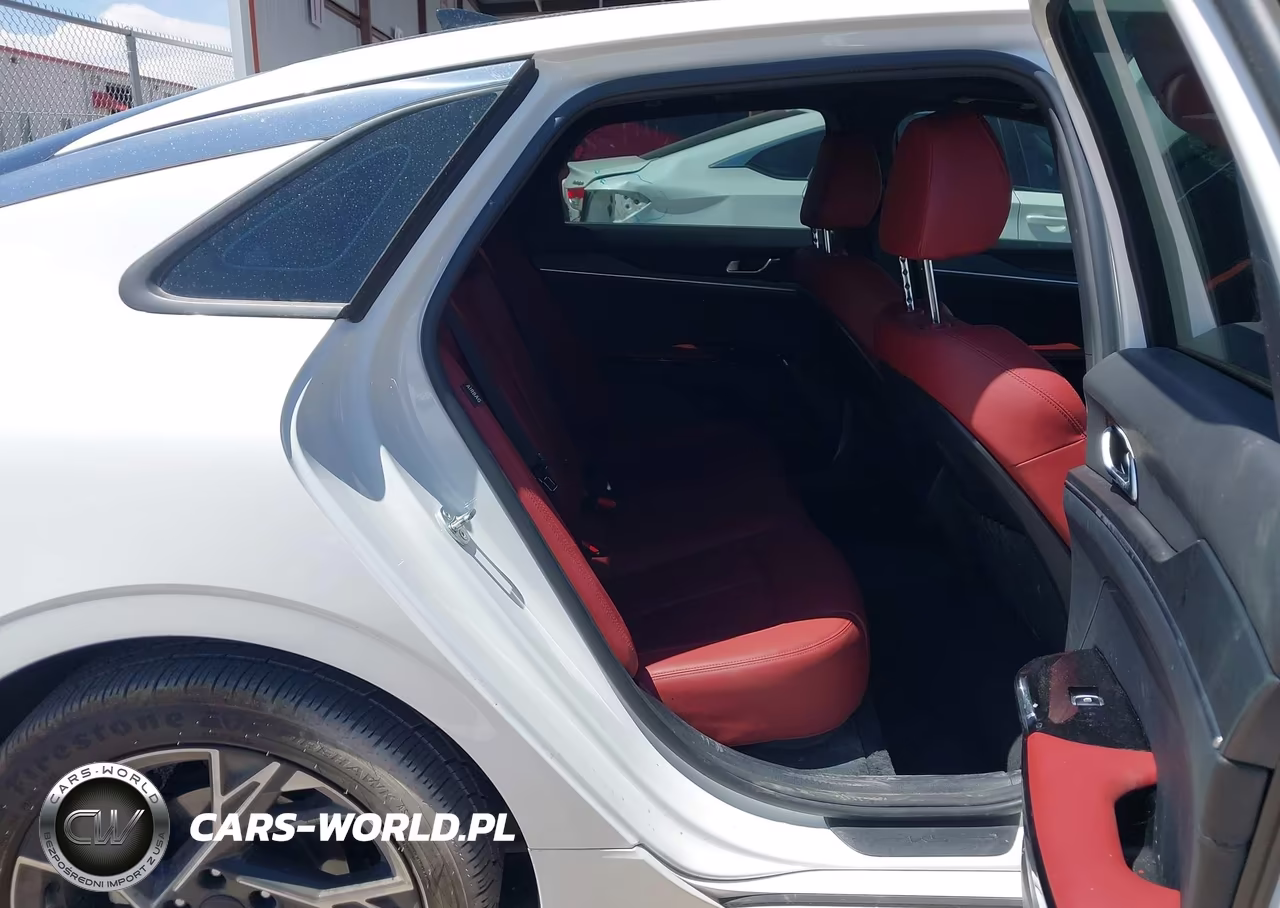 2025 Kia K5 Gt-Line VIN:KNAG64J78S5352925 - 8