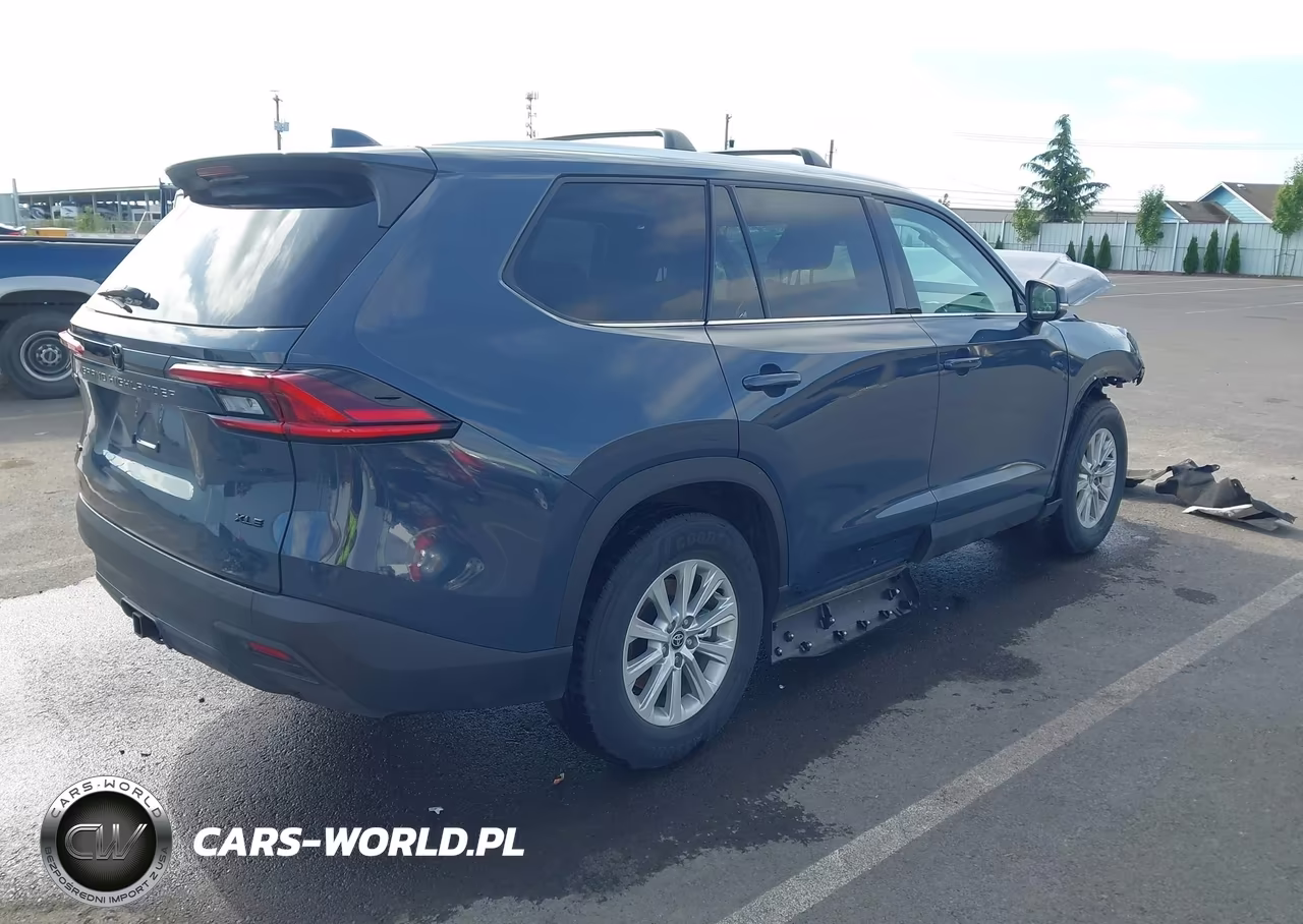 2025 Toyota Highlander VIN:5TDAAAB54SS097591 - 4