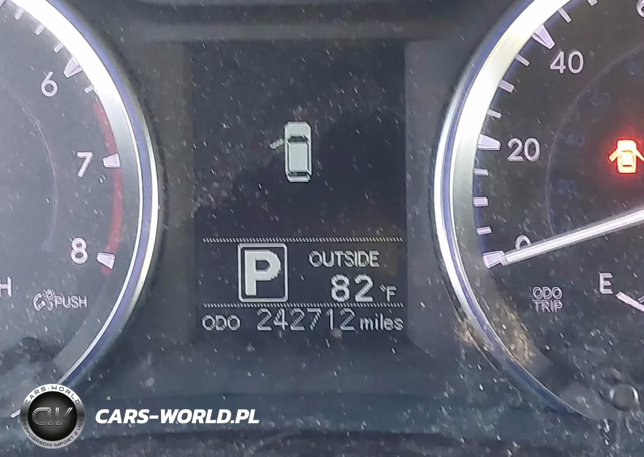 2016 Toyota Highlander Le Plus V6 VIN:5TDBKRFH5GS241449 - 15