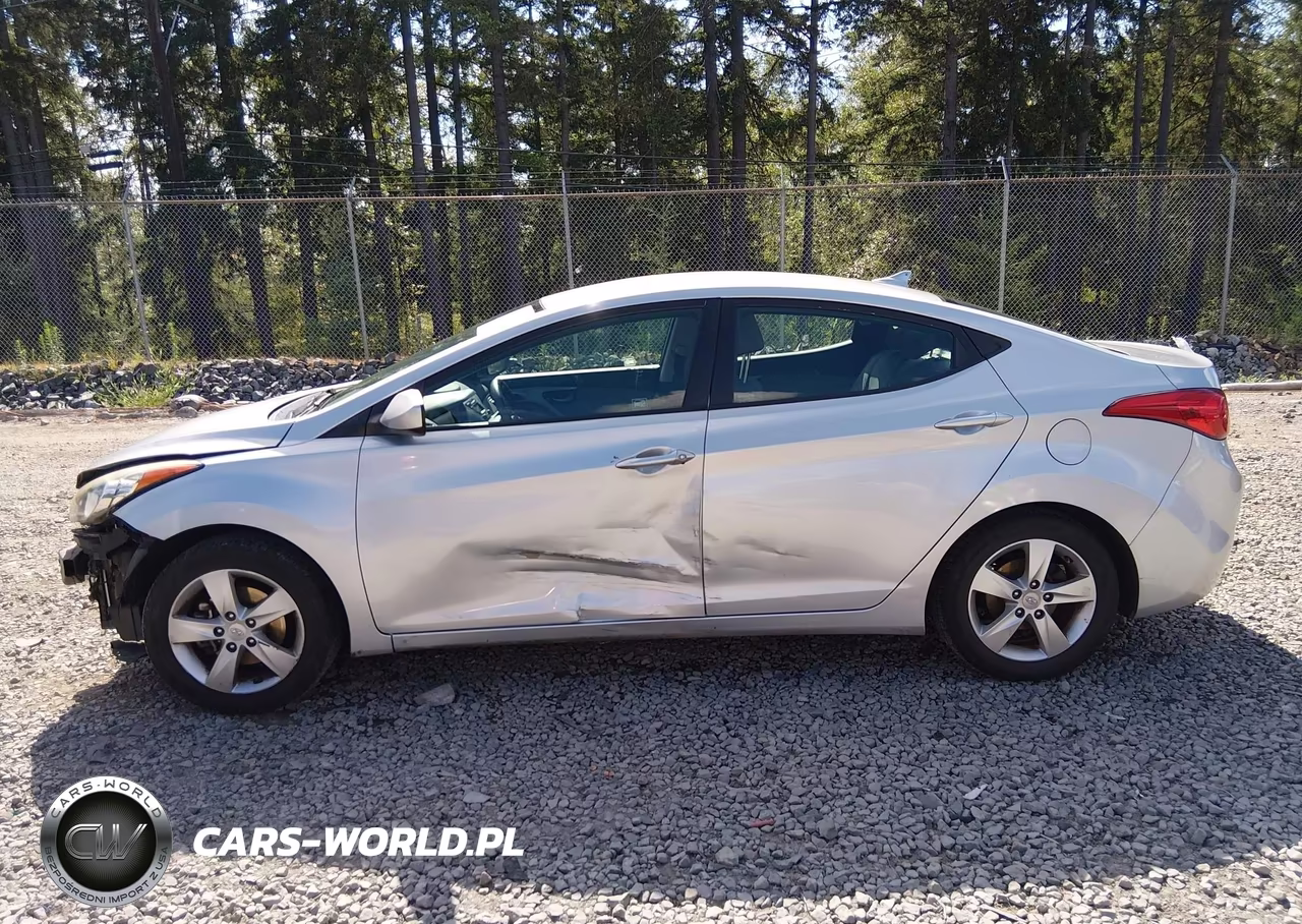 2013 Hyundai Elantra Gls VIN:KMHDH4AE8DU992555 - 14