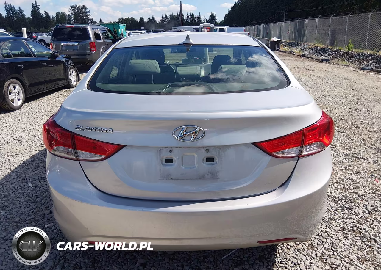 2013 Hyundai Elantra Gls VIN:KMHDH4AE8DU992555 - 16