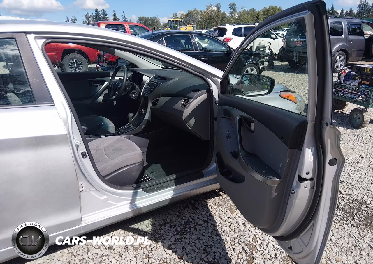 2013 Hyundai Elantra Gls VIN:KMHDH4AE8DU992555 - 5