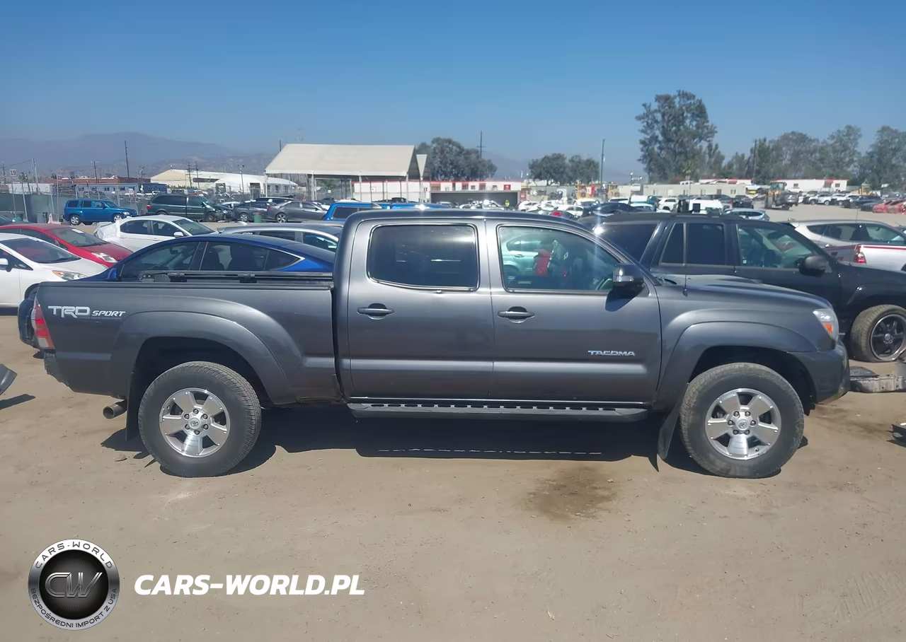 2015 Toyota Tacoma Prerunner V6 VIN:3TMKU4HN0FM044638 - 14