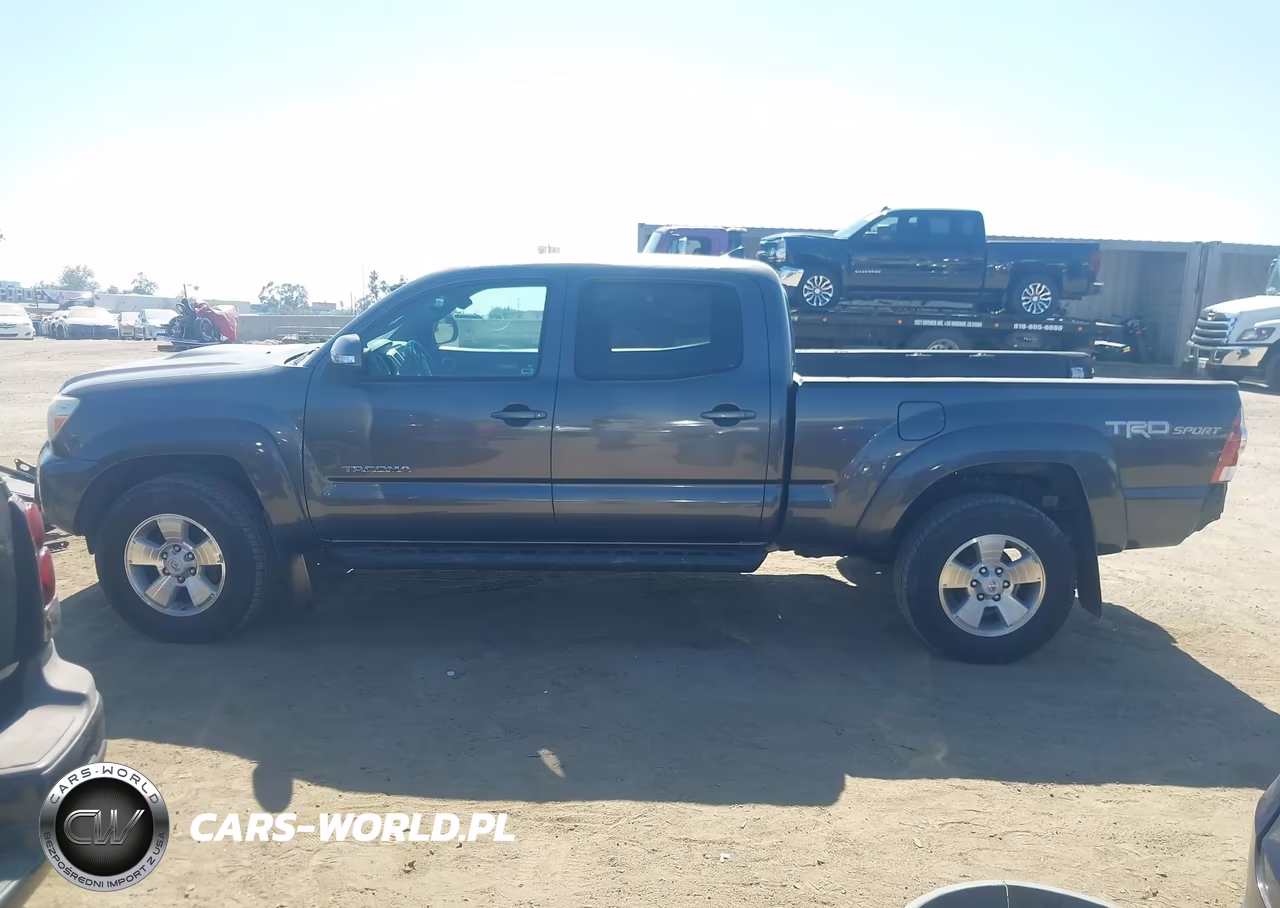 2015 Toyota Tacoma Prerunner V6 VIN:3TMKU4HN0FM044638 - 15