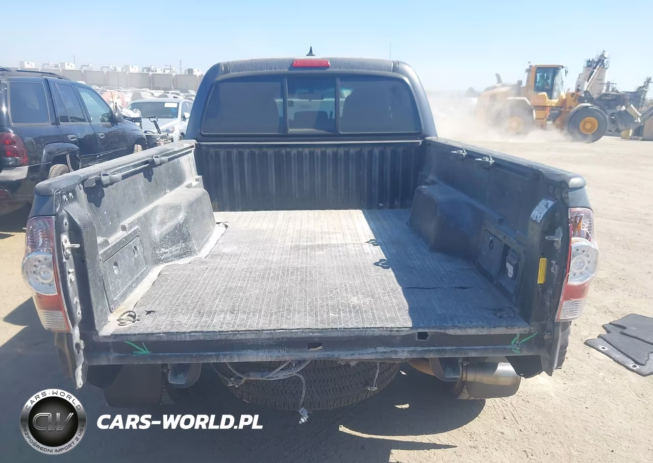 2015 Toyota Tacoma Prerunner V6 VIN:3TMKU4HN0FM044638 - 17