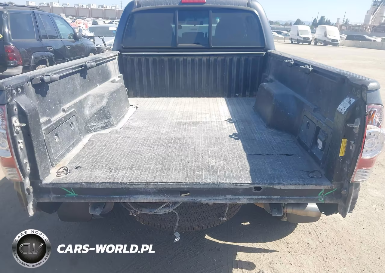 2015 Toyota Tacoma Prerunner V6 VIN:3TMKU4HN0FM044638 - 6