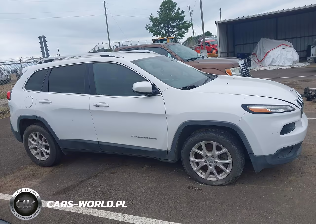2018 Jeep Cherokee Latitude Plus Fwd VIN:1C4PJLLBOJD538413 - 13
