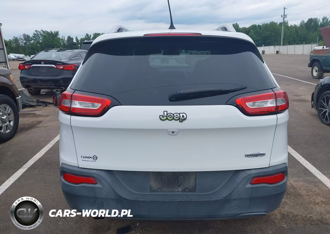 2018 Jeep Cherokee Latitude Plus Fwd VIN:1C4PJLLBOJD538413 - 16