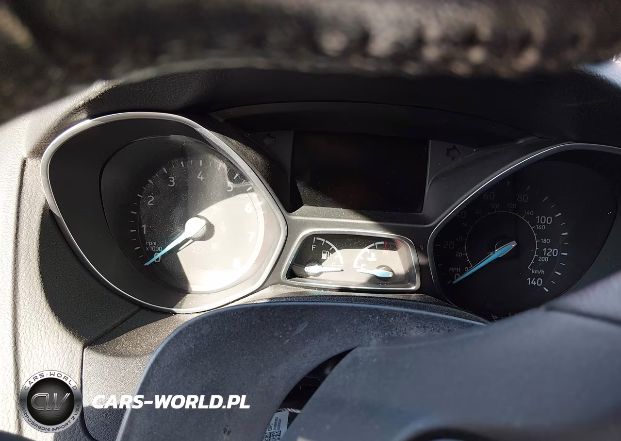 2016 Ford Focus Se VIN:1FADP3K24GL373554 - 7