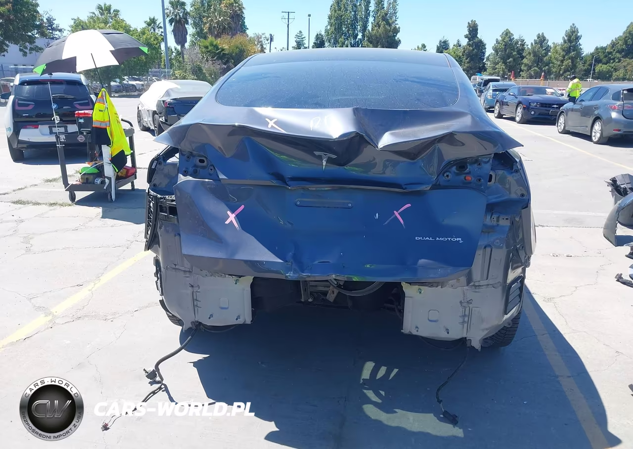 2023 Tesla Model Y Awd-Long Range Dual Motor All-Wheel Drive VIN:7SAYGDEE5PF690093 - 6