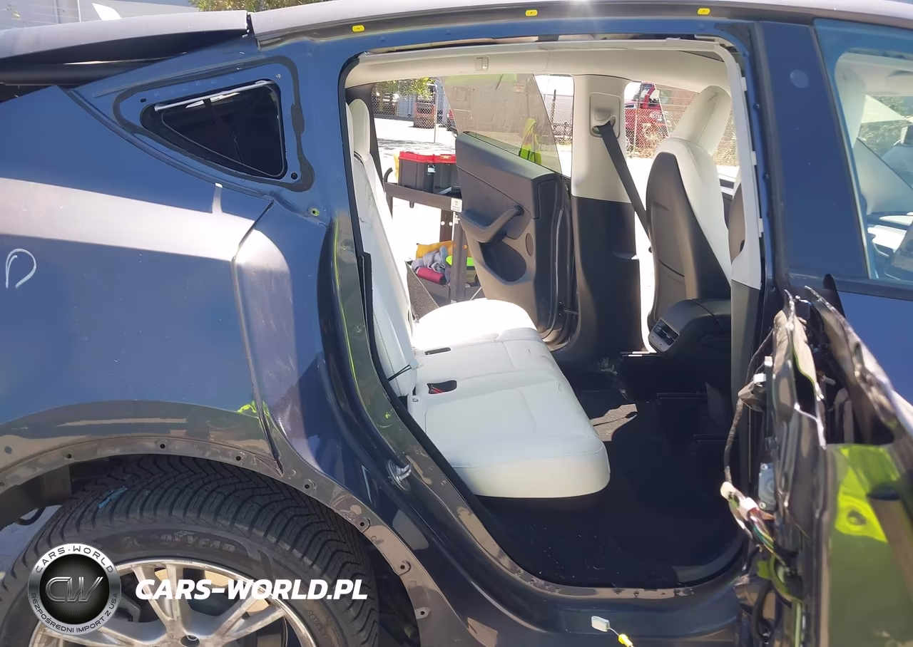 2023 Tesla Model Y Awd-Long Range Dual Motor All-Wheel Drive VIN:7SAYGDEE5PF690093 - 8
