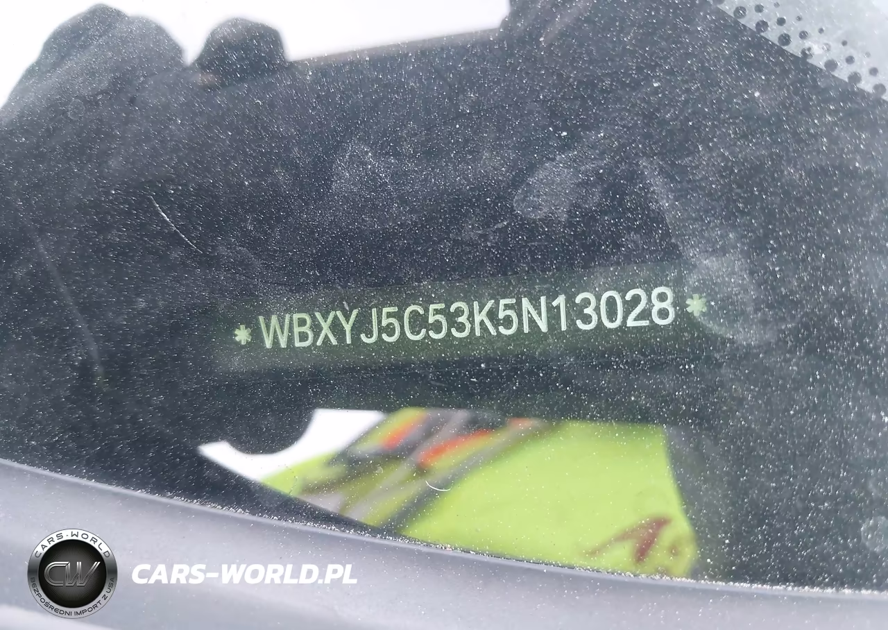 2019 BMW X2 xDrive28I VIN:WBXYJ5C53K5N13028 - 17